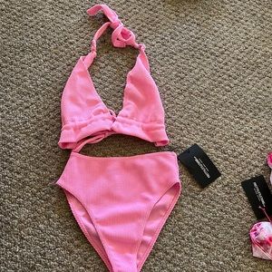 Pink crinkle bikini pretty little thing 👙